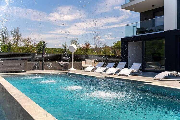 Seaview Apartment Funtana Exterior photo